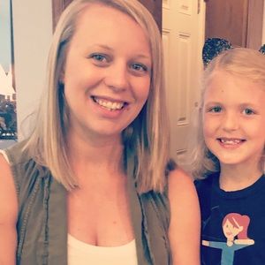 Meet your Posher, Holly